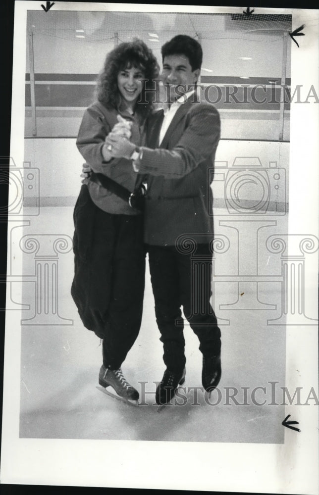 1984 Press Photo Sean Mosier and Maria Valotta - Skater Fashions - cvb18375- Historic Images