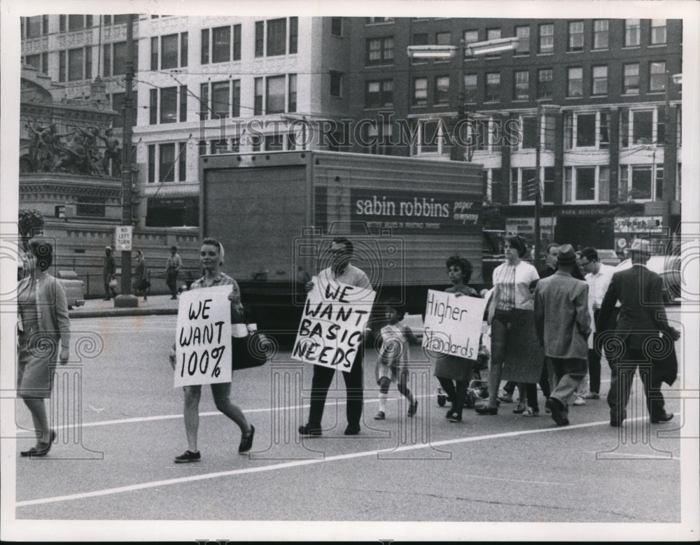1967 Welfare Walkers from W25th Street cross Public Square-Historic Images
