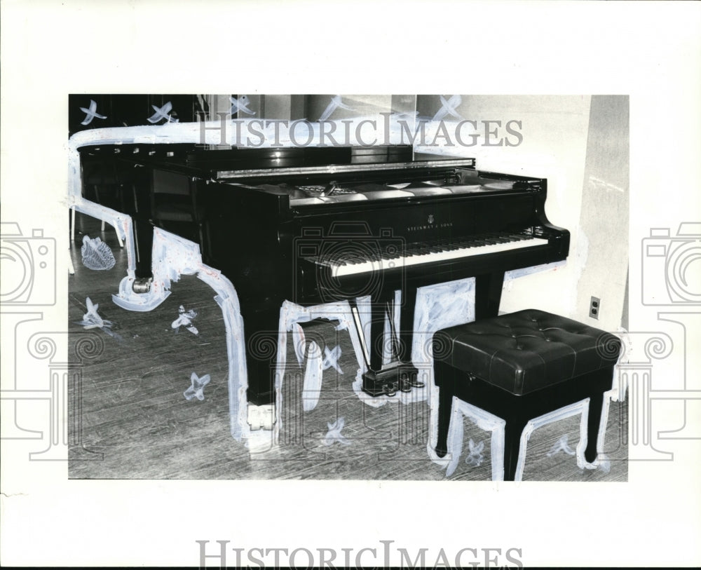 1984 Press Photo New Steinway for the Cleveland Orchestra - cvb18595 - Historic Images