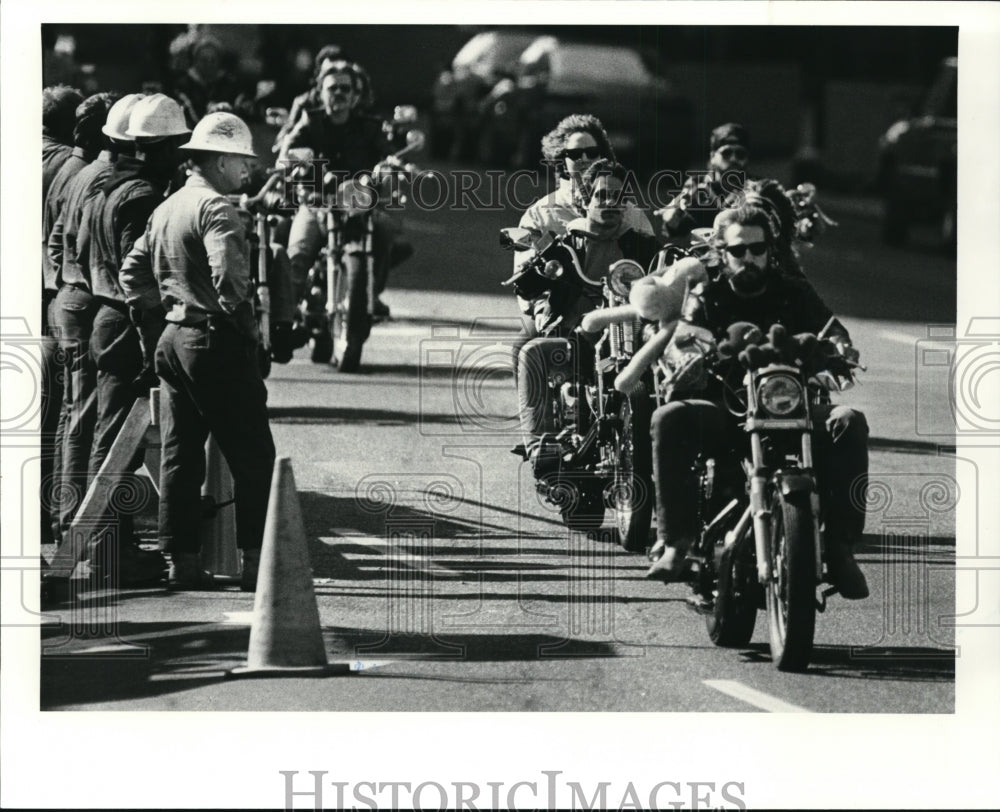 1988 Press Photo Area Motorcyclist Operation Merry Christmas - cvb18627 - Historic Images