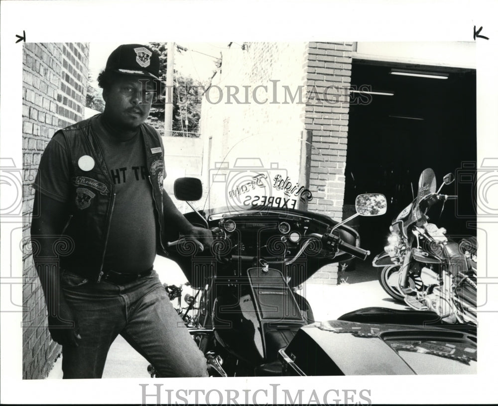 1986 Press Photo Mystic Knights 11417 Miles President Curtis Houston - Historic Images