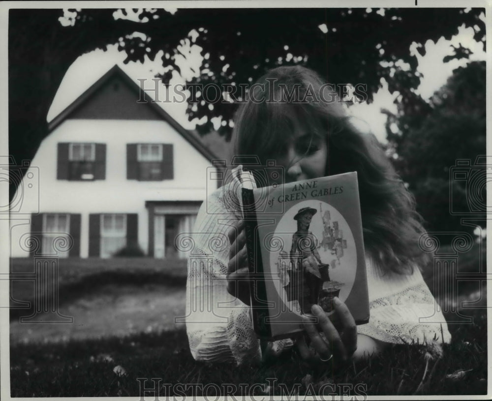 Press Photo The perfect spot to read Anne of Green Gables in Prince Edward Isle - Historic Images