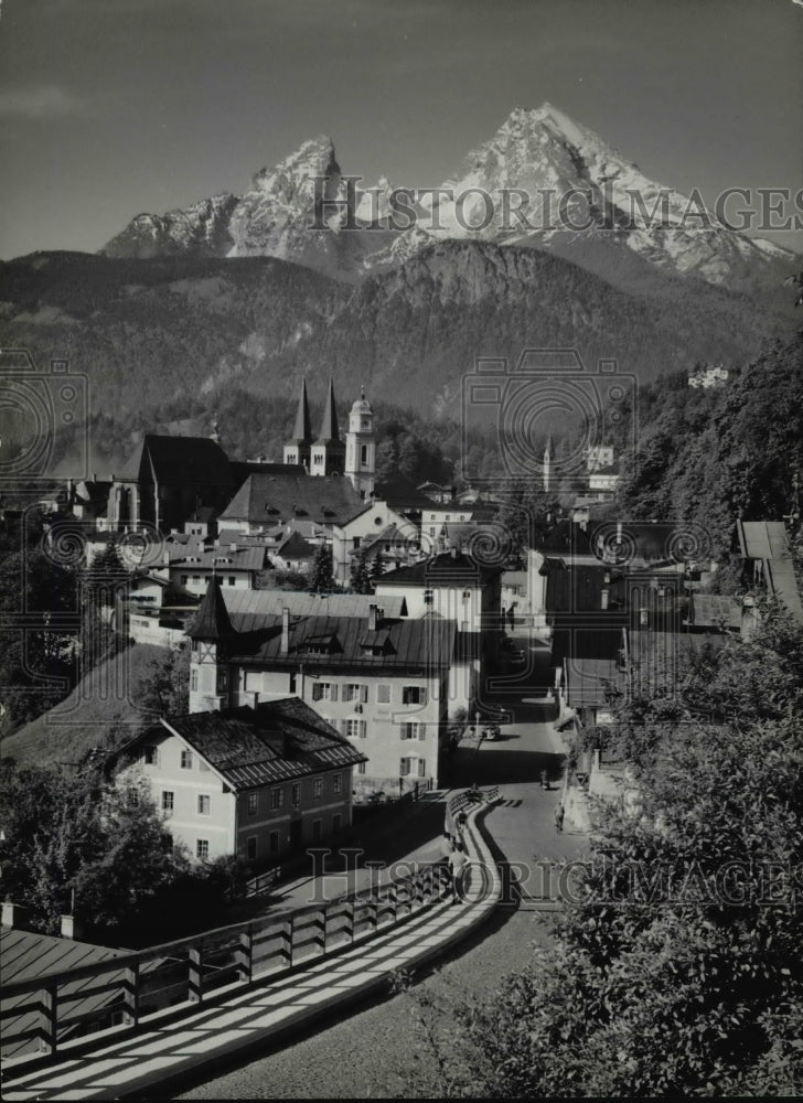 1965 The Summer and Winter Resort-Historic Images