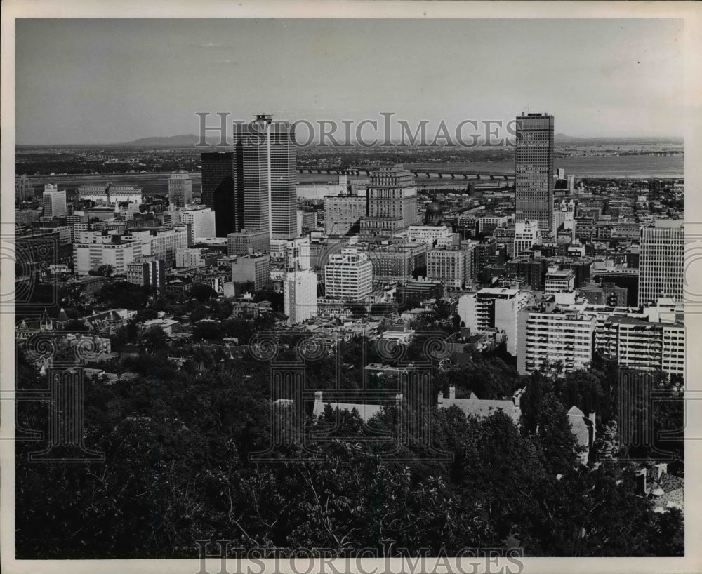 1974 Press Photo Quebec Montreal Canada. View of business district - cvb19358 - Historic Images