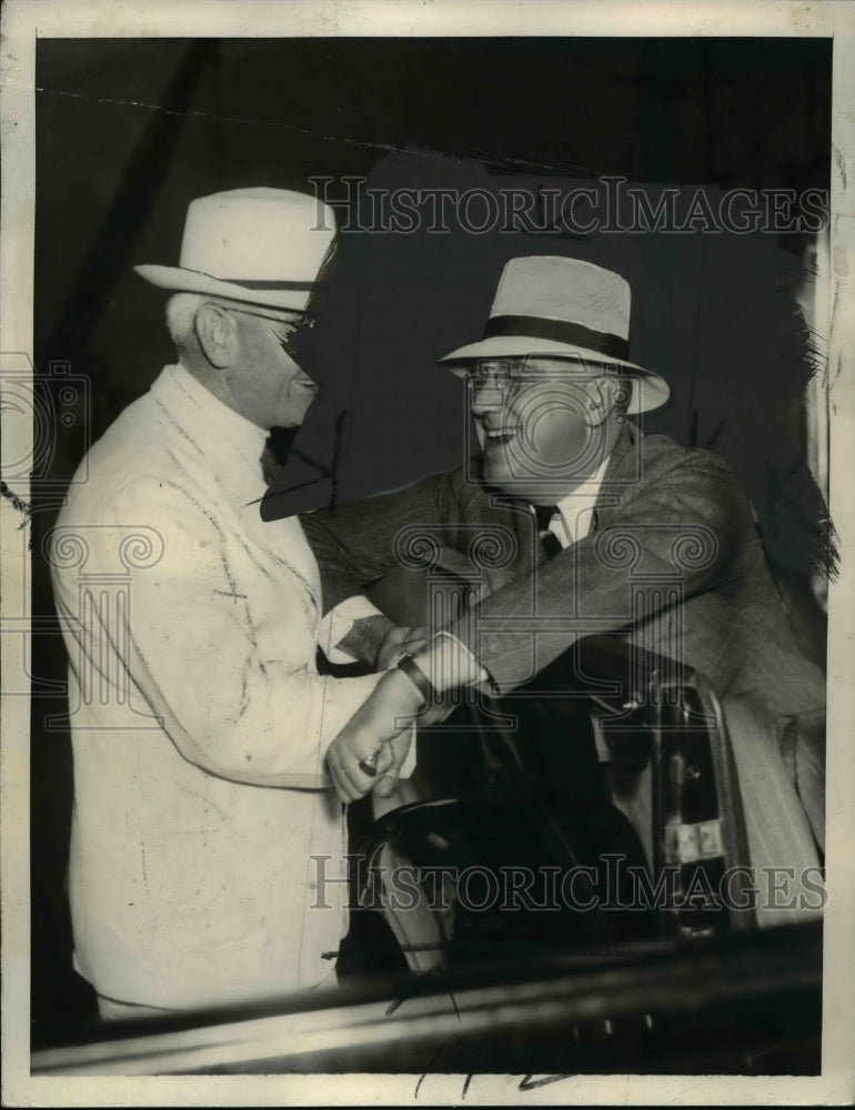 1934, Roosevelt Says Goodbye to Admiral Sellers - cvb19482 - Historic Images