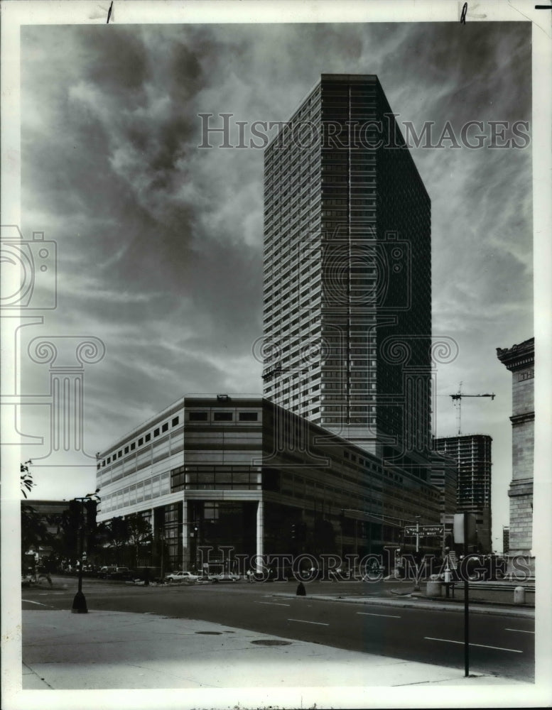 1983 Press Photo The Westin Hotel - cvb19535 - Historic Images
