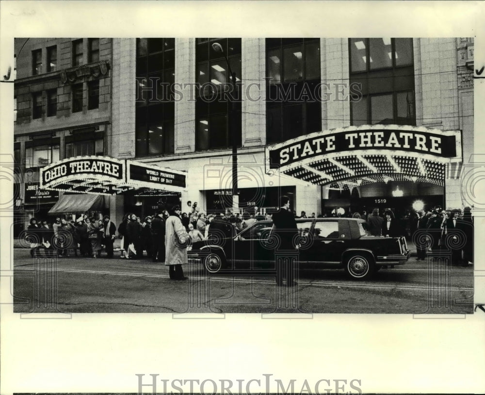 1987 Press Photo Premiere of the Light of Day in Ohio Theatre - cvb19814 - Historic Images