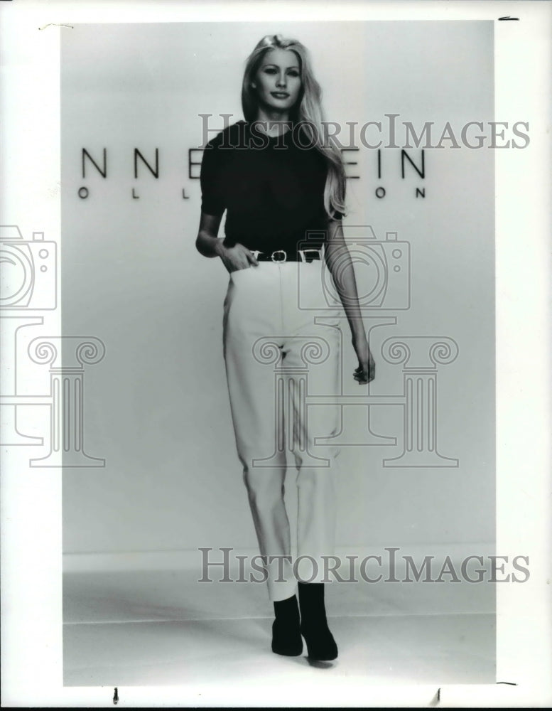 1995 Press Photo Anne Klein Collection - cvb19892 - Historic Images