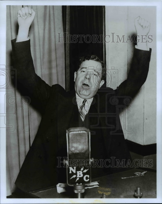 1992 Press Photo Ken Burns GM Mark of Excellence Presentation night on PBS - Historic Images