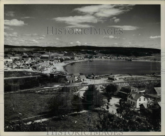 Press Photo View of the picturesque Les Escoumins village in Quebec City, Canada - Historic Images