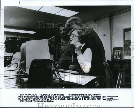 1990 Press Photo Rosemary Brandon-computer class, University of San Francisco - Historic Images