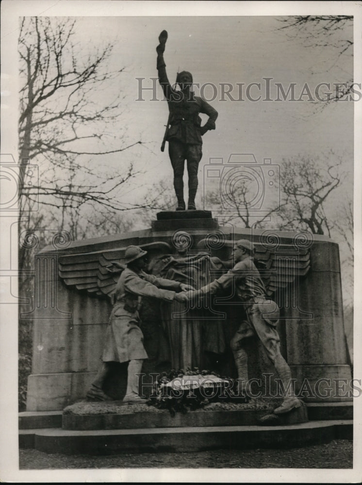 1932 Press Photo Place des Estats-Unis statue - cvb20332-Historic Images