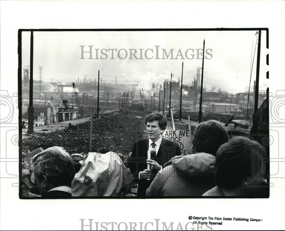 1984 Press Photo Gary Hat - cvb20901 - Historic Images