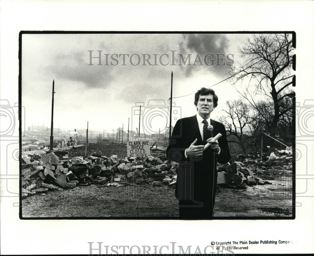 1984 Press Photo Gary Hat - cvb20902 - Historic Images