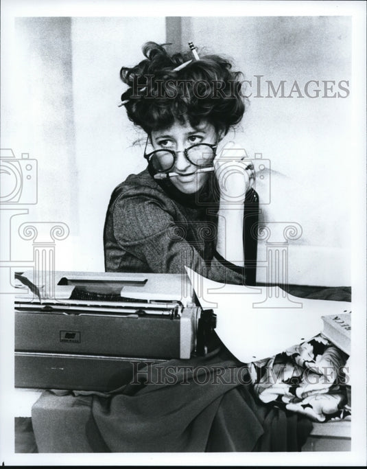 1991 Press Photo Vicki Lewis in I Can Get It For You Wholesale - cvb21002 - Historic Images