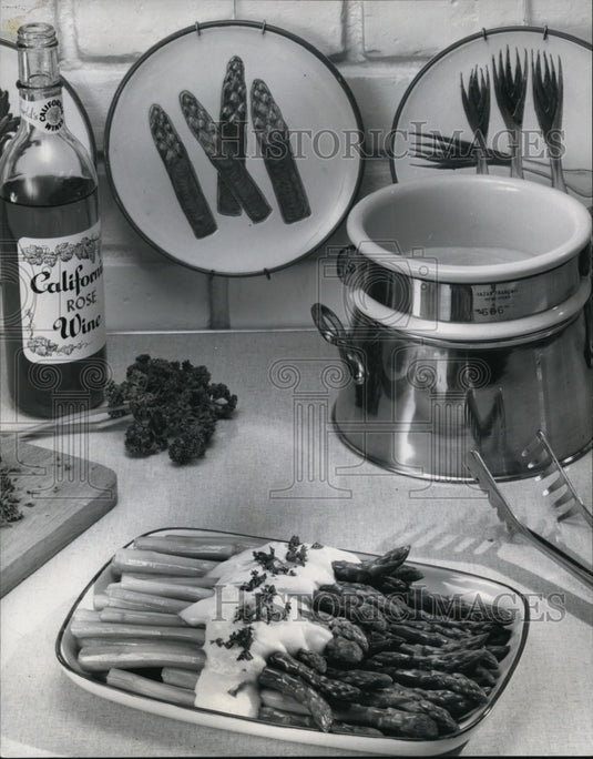 1967, Asparagus with Rose Sauce - cvb21027 - Historic Images