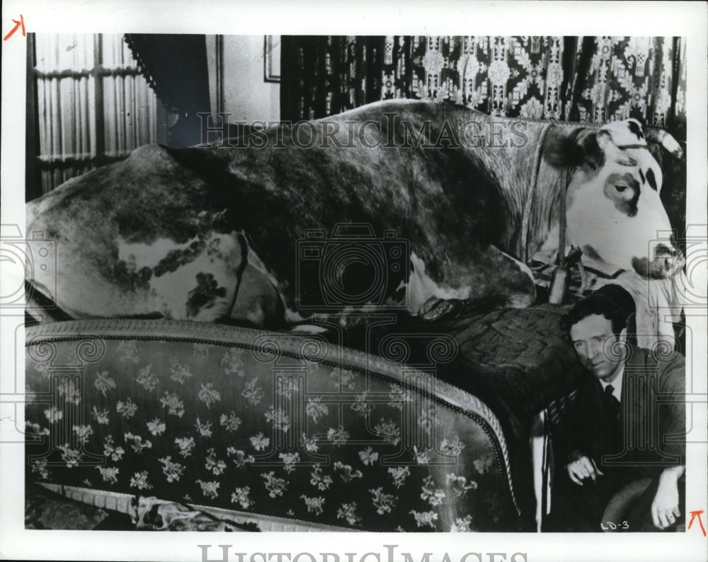 1980 Press Photo Scene from L'Age D'or - cvb21172 - Historic Images