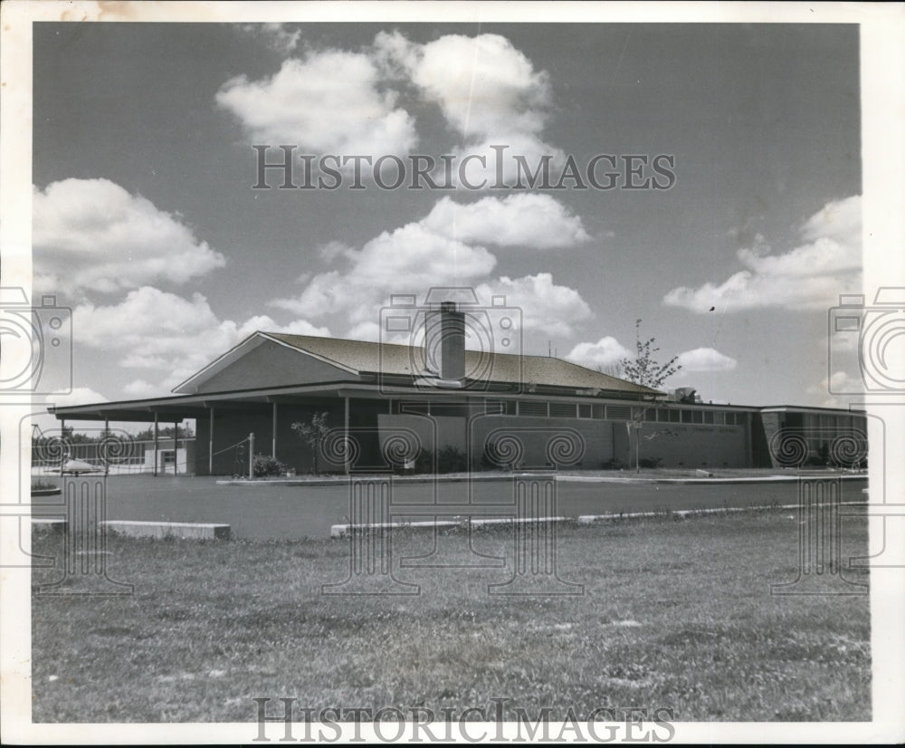 1963, Ella Canavan Elementary School adds 7 classrooms, Medina, Ohio. - Historic Images