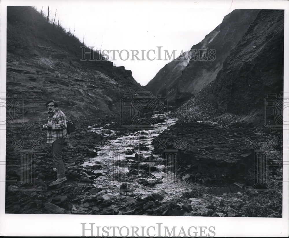 1972 Press Photo West Virginia flood - cvb21302 - Historic Images
