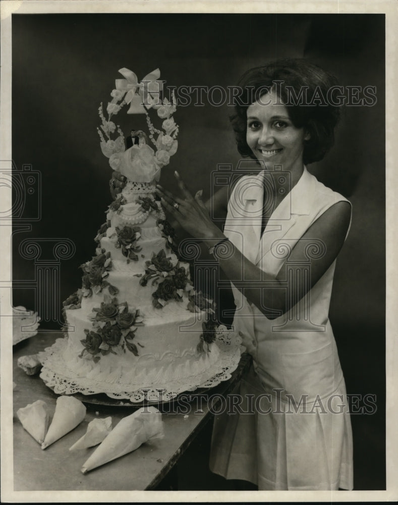 1969 Wedding Cakes-Mrs. Rosemarie Marich-Historic Images