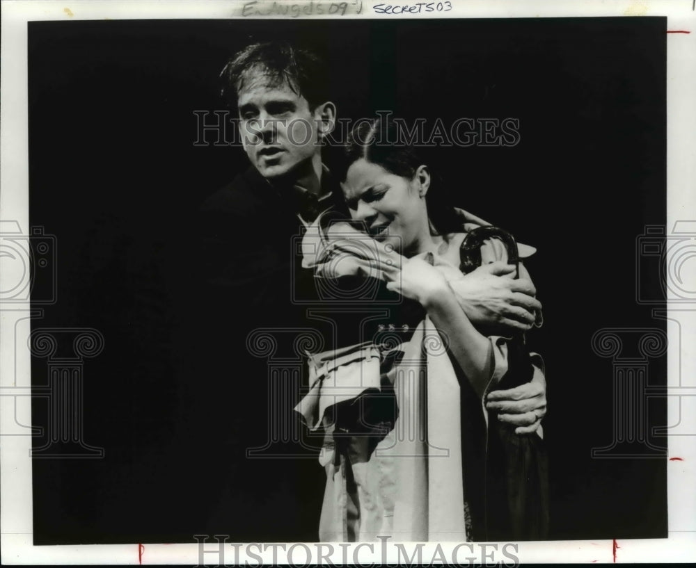 1994 Press Photo David Marshall Grant and Marcia Gay Harden- Angels in America: - Historic Images