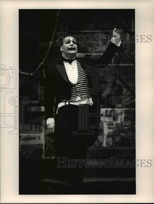 1988 Press Photo Michael Ball as He inHE WHO GETS SLAPPED Play at Shaw Festival - Historic Images