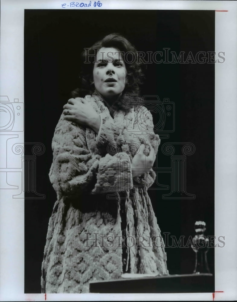 1993 Press Photo Marcia Gay Harden (Harper Pitt) in Angels in America - Historic Images