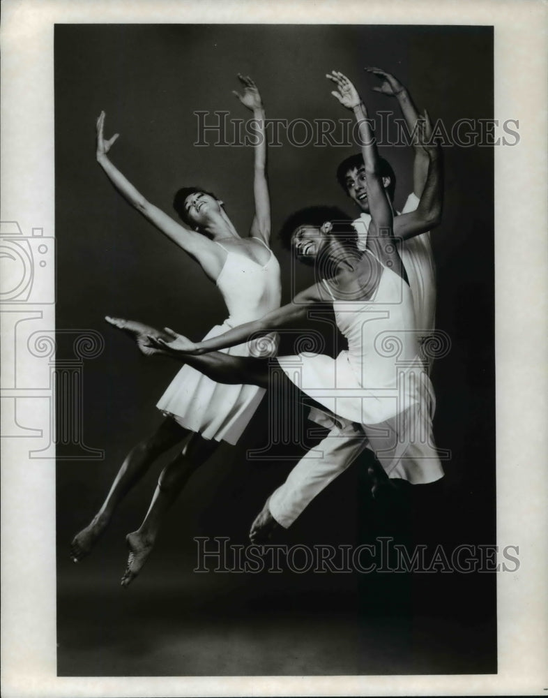 2000 Press Photo Lar Lubovitch Dance Company - cvb22253 - Historic Images