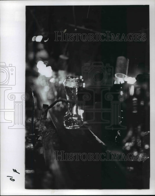 1981, Anchor Hocking Glass Corp. - cvb22379 - Historic Images