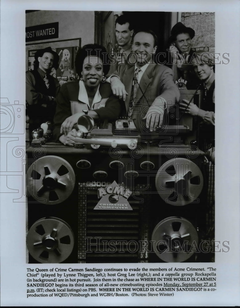 Press Photo Greg Lee &amp; Lynne Thigpen in Where In The World Is Carmen Sandiego? - Historic Images