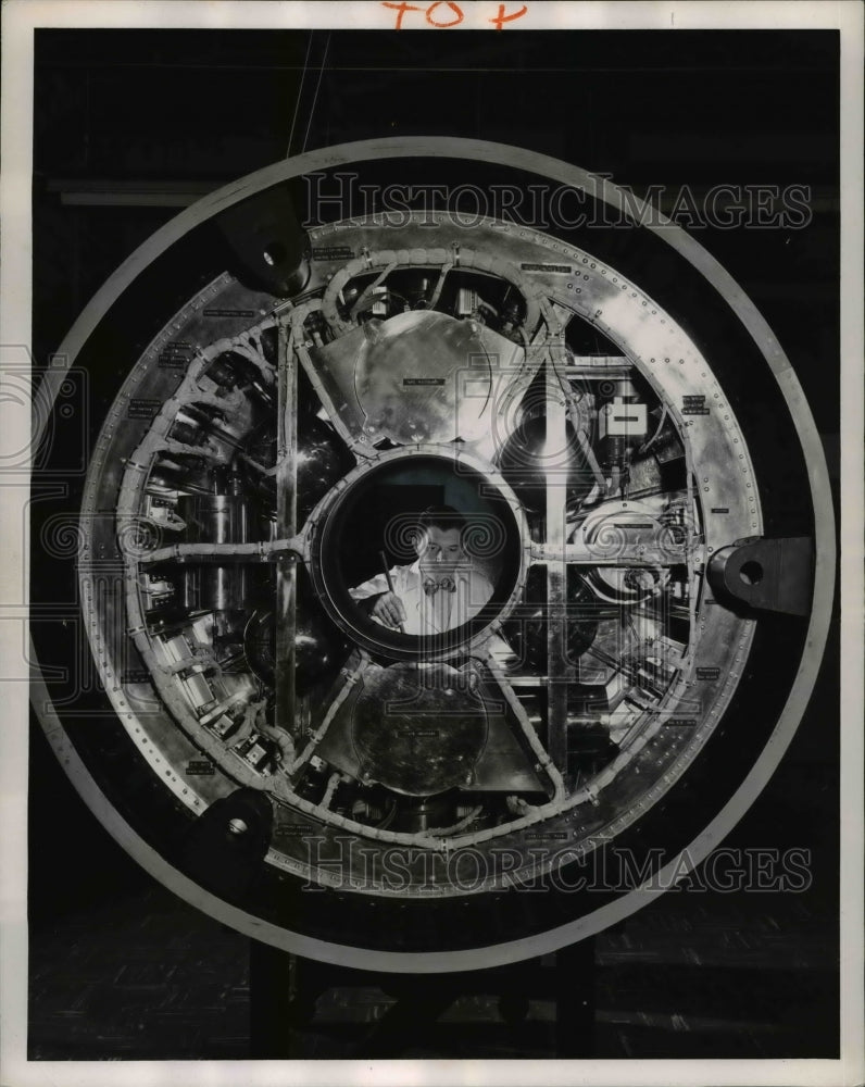 1963, Second generation orbiting solar observatory- tested - Historic Images