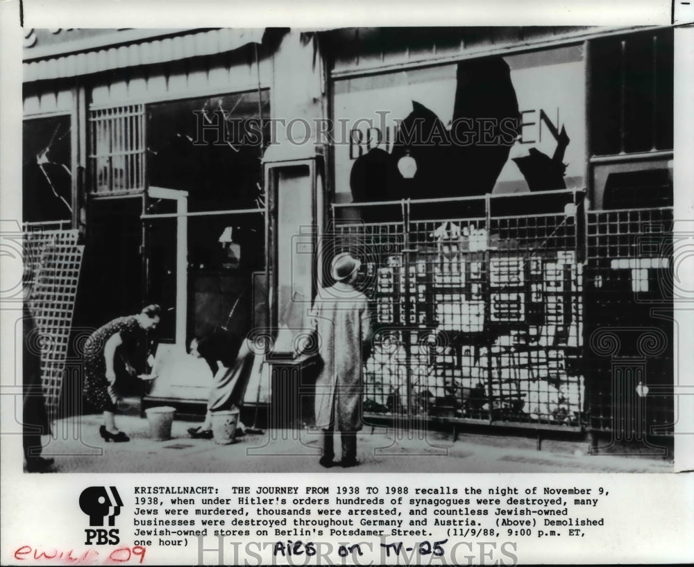 1988 Press Photo Demolished Jewish-owned stores on Berlin&#39;s Potsdamer Street. - Historic Images