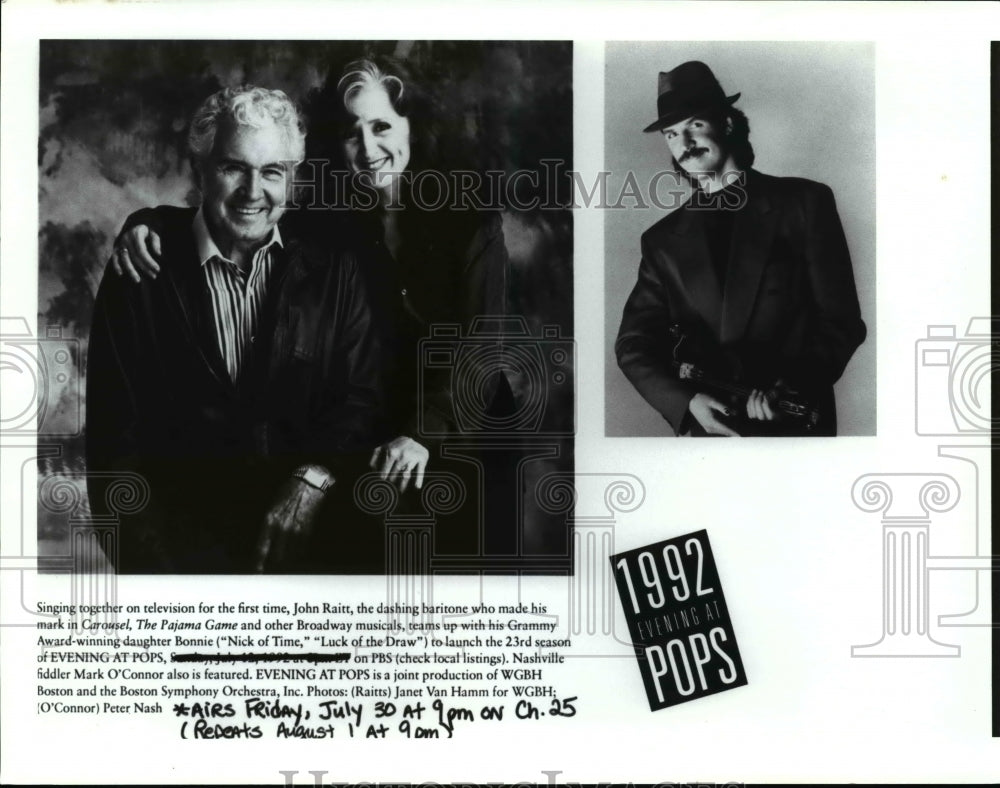 Press Photo Singing together on television for hte first time - cvb23001 - Historic Images