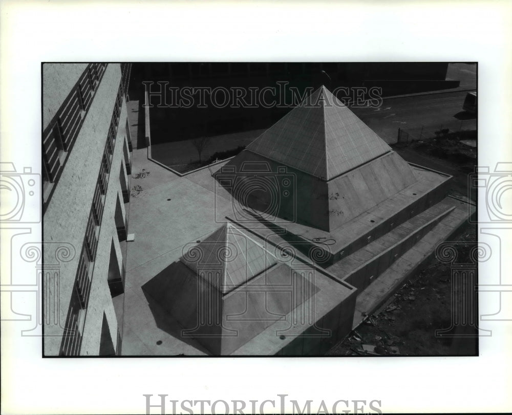 1990 Press Photo Cleveland State University new Music and Communication Center - Historic Images