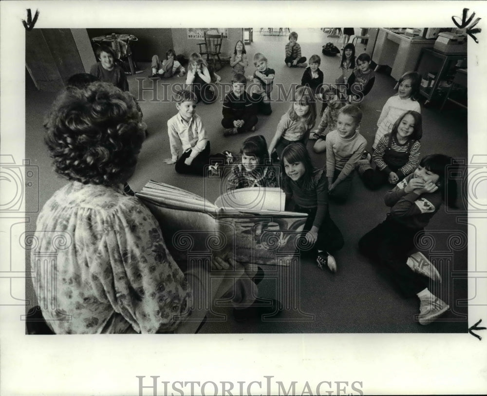 1985 Press Photo Children of Noble Elementary School Euclid - cvb23305 - Historic Images