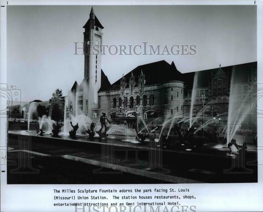 1989 Press Photo St. Louis Missouri- Milles Sculpture Fountain, Omni Hotel - Historic Images