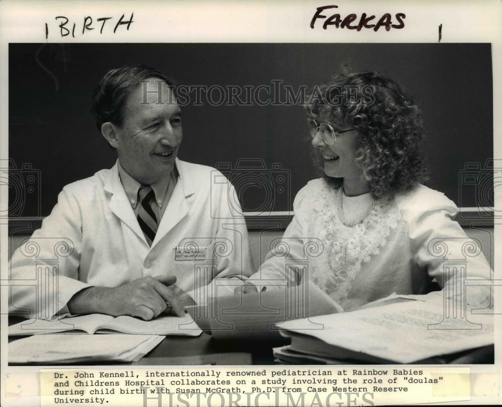 1988 Press Photo Dr. John Kennell &amp; Susan McGrath, Ph.D. - cvb23418 - Historic Images