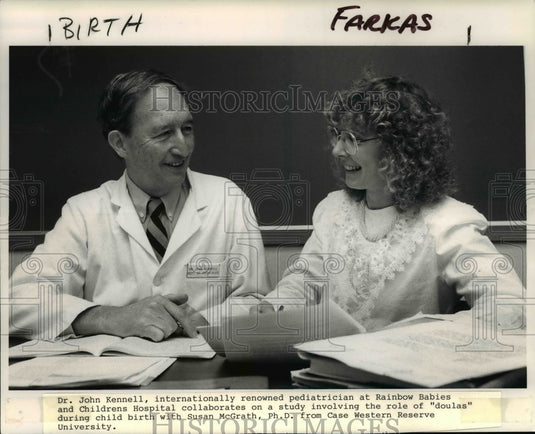 1988 Press Photo Dr. John Kennell & Susan McGrath, Ph.D. - cvb23418 - Historic Images