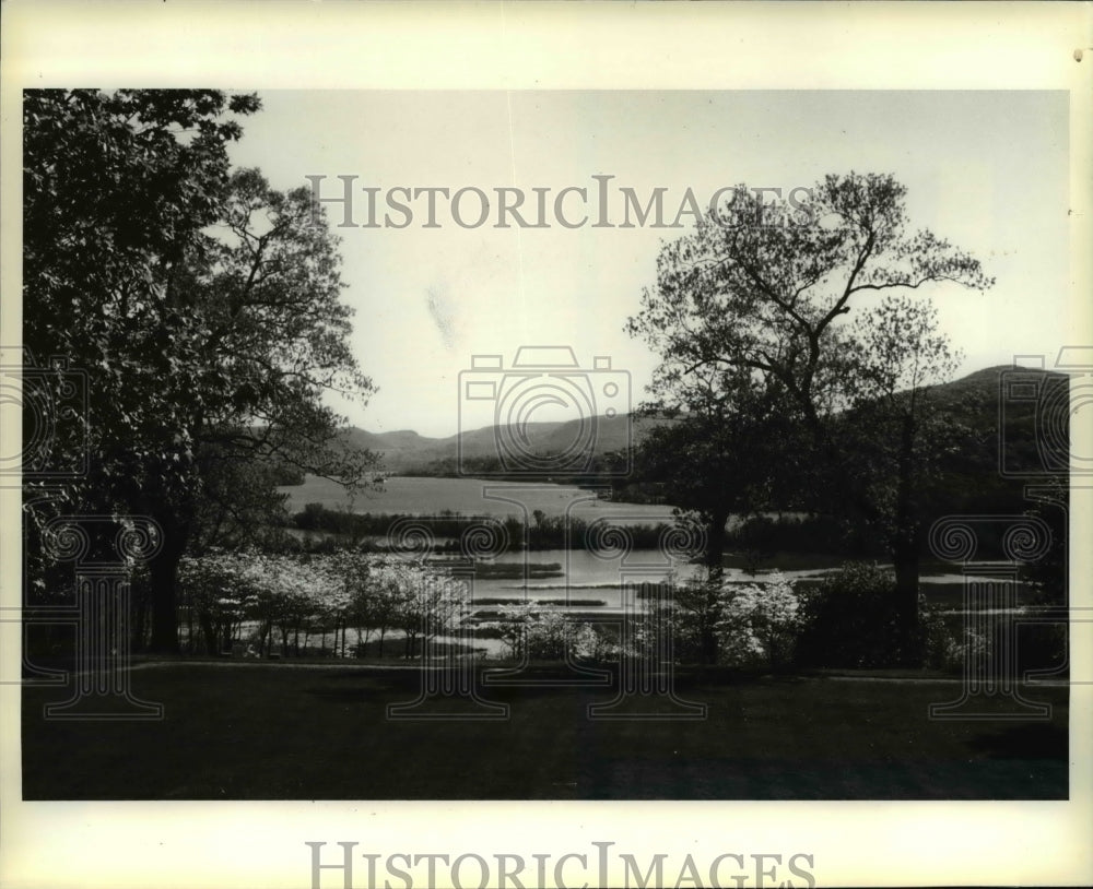 1981 Press Photo A view of the Hudson River - cvb23466 - Historic Images