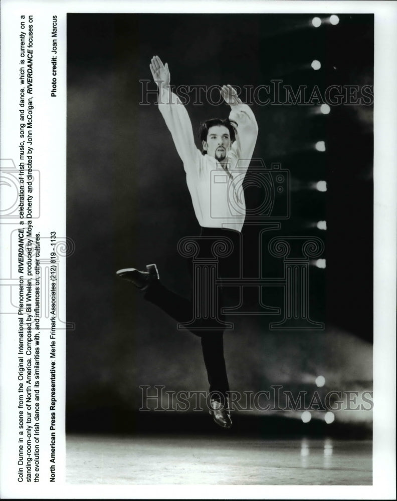 1988 Press Photo Colin Dunne in scene from original RIVERDANCE - cvb23623 - Historic Images