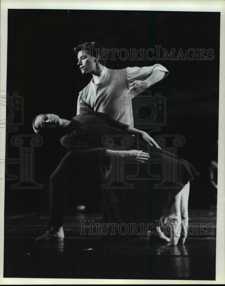 1989 Press Photo Richard Dickinson &amp; Debra Force &quot;Dark Elegies&quot; by Anthony Tudor - Historic Images