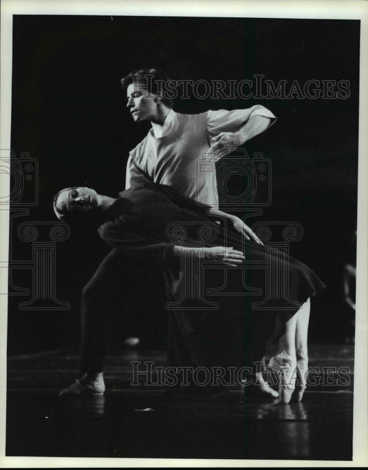 1989 Press Photo Richard Dickinson & Debra Force "Dark Elegies" by Anthony Tudor - Historic Images