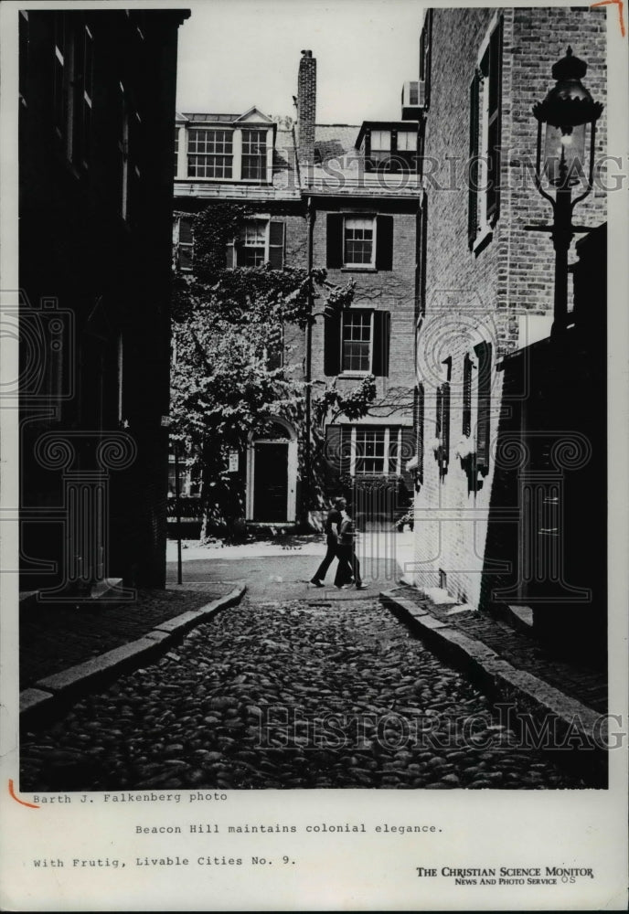 1975 Press Photo Beacon Hill in Boston, Massachusetts maintain colonial elegance - Historic Images