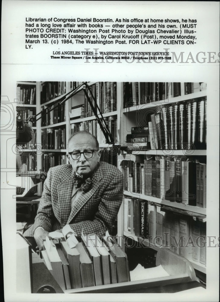 1984 Press Photo Librarian of Congress Daniel Boorstin at his office at home - Historic Images