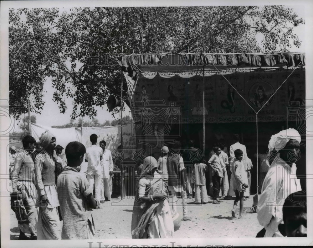 1966, Melas in New Delhi, india - cvb24314 - Historic Images