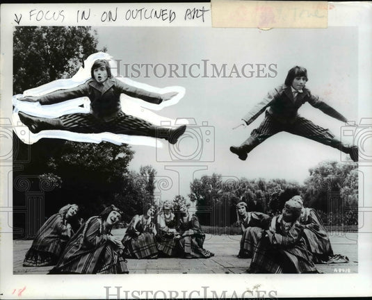 1984 Press Photo Mazowsze Dance group - cvb24333 - Historic Images