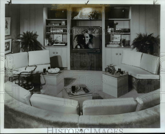 Press Photo Television - cvb24423 - Historic Images