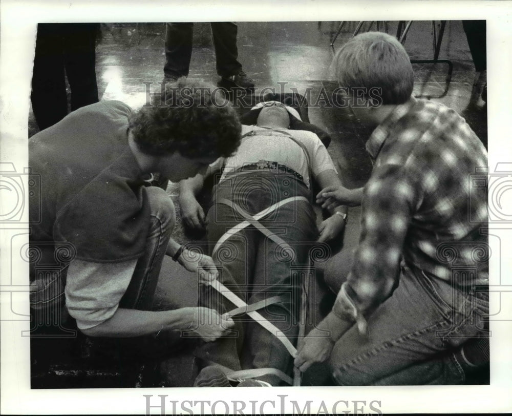 1985 Press Photo Red Cross Health and Safety Workshop - cvb24491 - Historic Images