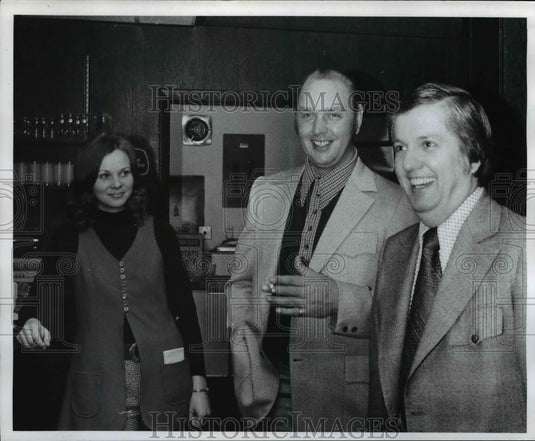 1972 Press Photo Mrs. Donna Suegan, William Weber & Mike Manocchio in Happy - Historic Images