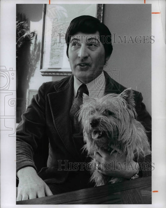 1974 Press Photo Donald Cadwallader-interior designer - cvb24672 - Historic Images